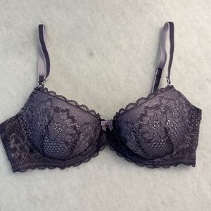 💜 BETSEY JOHNSON Intimates Lilac lace push up bra, SIZE 32D